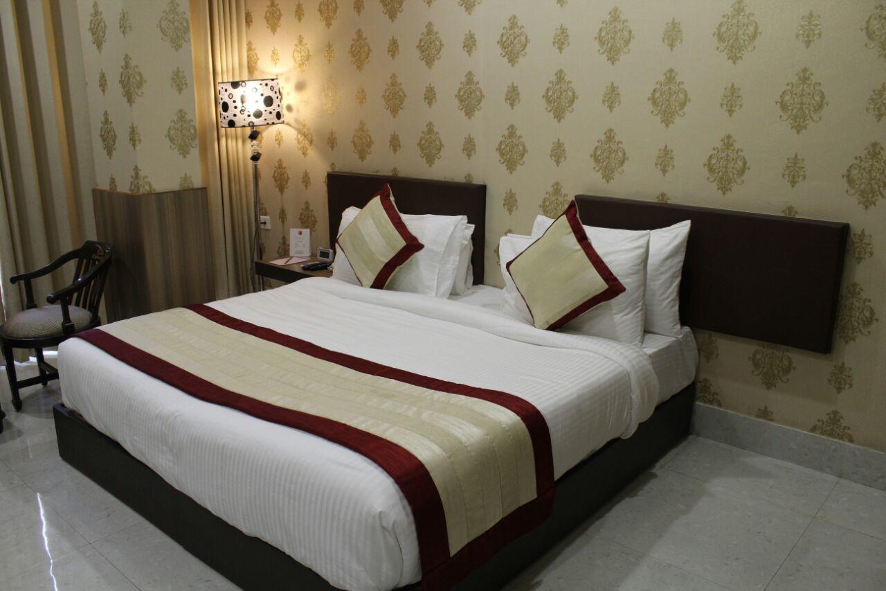 Imperial Clarks Inn Dehradún Kültér fotó